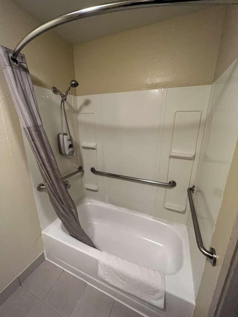 Surestay Hotel By Best Western Wells Esterno foto