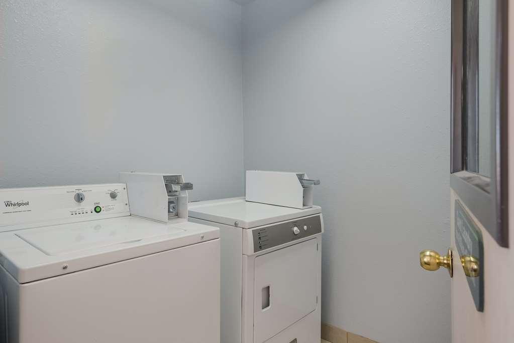 Surestay Hotel By Best Western Wells Servizi foto